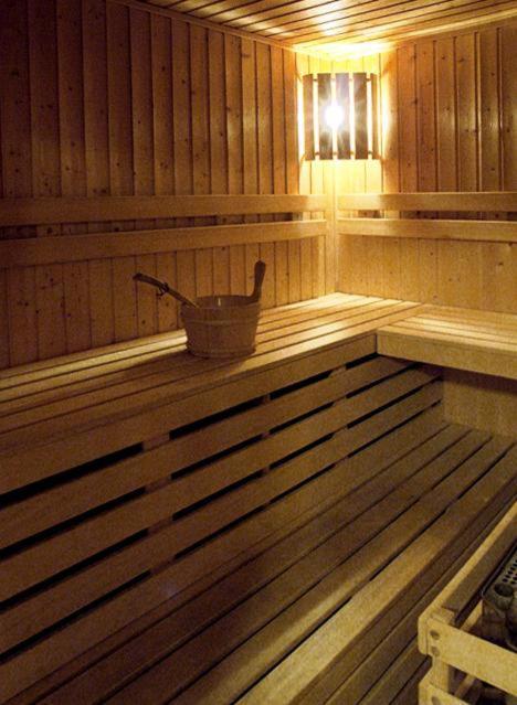 Hotel Pod Hradom Trencin Exterior photo