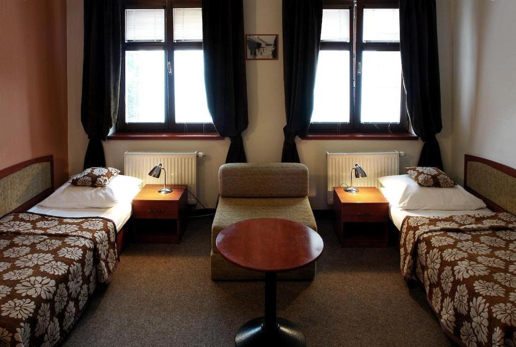 Hotel Pod Hradom Trencin Exterior photo